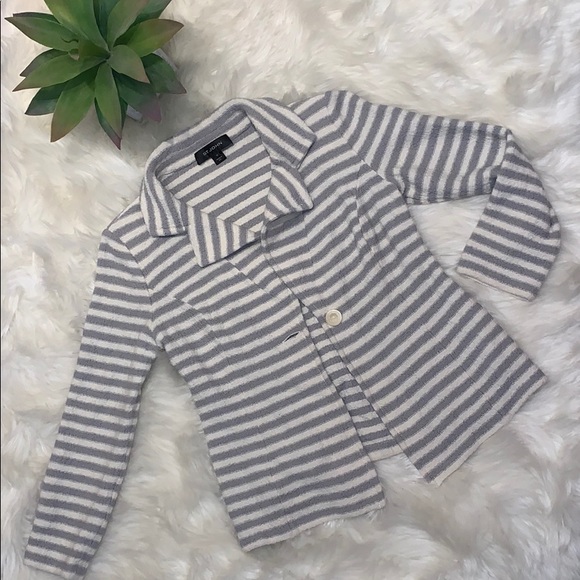 St. John Jackets & Blazers - 🥳ST. JOHN 🥂